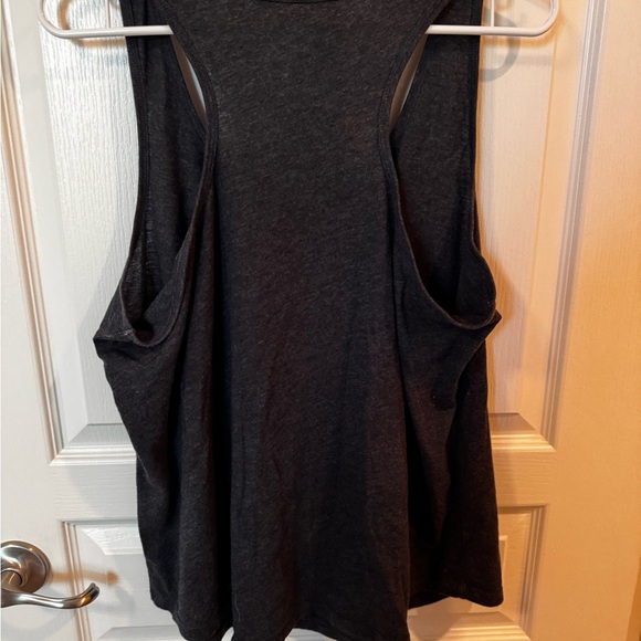 Old Navy Charcoal Gray Relaxed Tee - Picture 3 of 3
